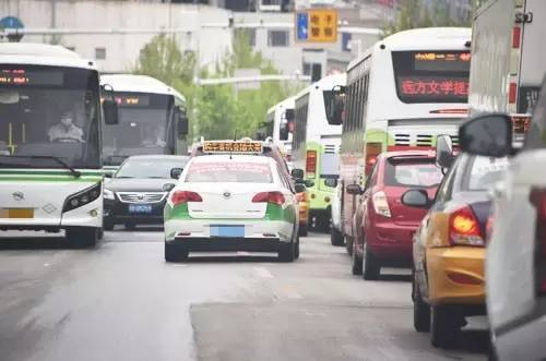 唐山這些車將被罰款200元 記2分 就因為這個動作