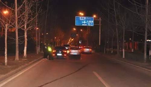 唐山這些車將被罰款200元 記2分 就因為這個動作