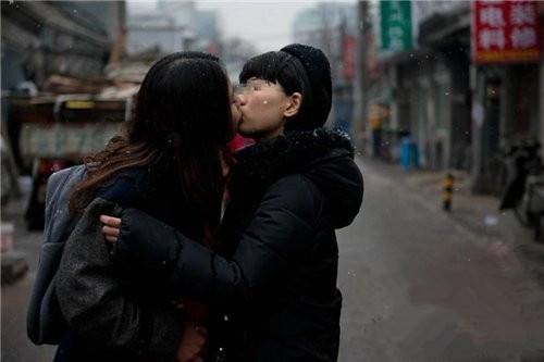 畫面太美艷：揭秘女同性戀的私密生活