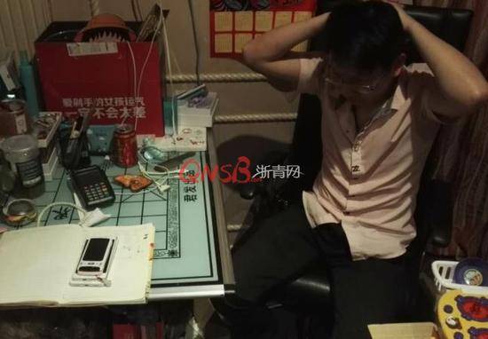 杭州某小區(qū)單元樓，一到晚上就有不少漂亮姑娘進出，警方一查事情大了！