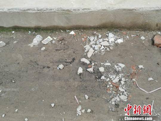 拆除后的街道。