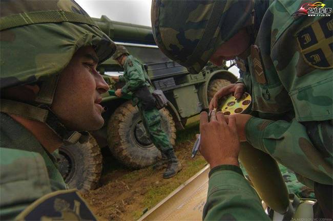 塞爾維亞陸軍炮兵實彈射擊演習 火箭炮造型大亮！