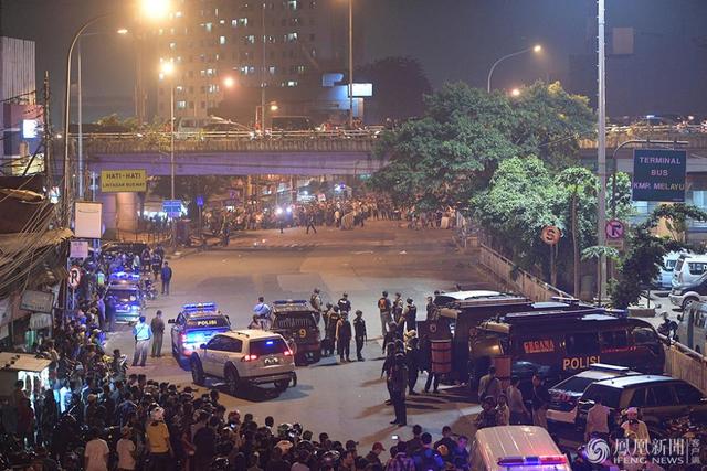 印尼連環(huán)自殺式炸彈襲擊致5死10傷 中國使館發(fā)安全提示