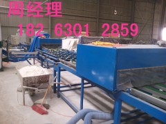 新型外墻防火板生產(chǎn)機(jī)械圖1