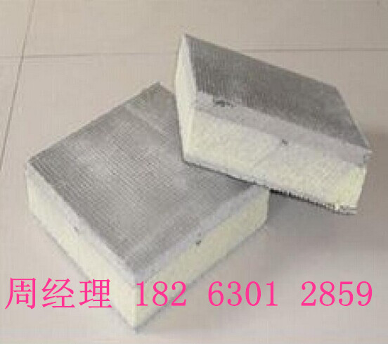 保溫免拆建筑外模板設(shè)備