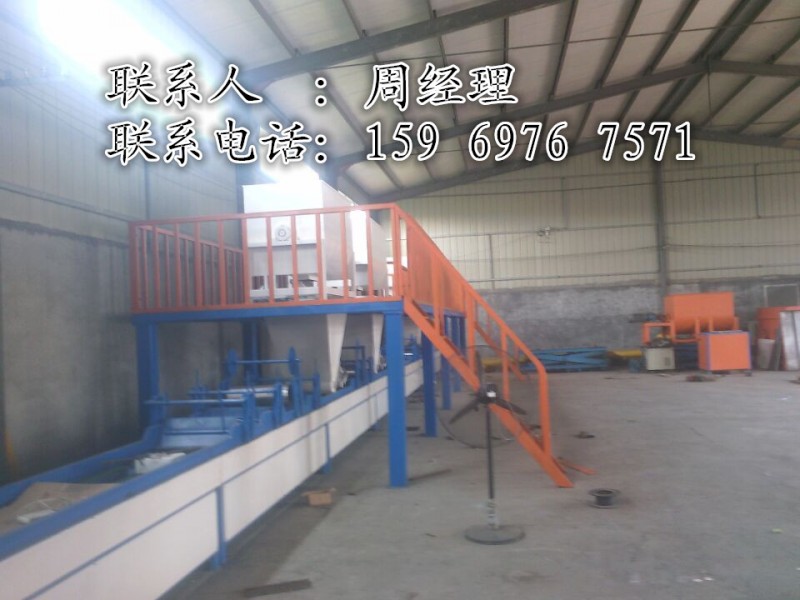 fs免拆建筑一體板設(shè)備 (2)