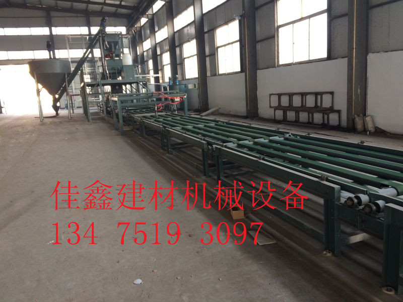 FS免拆外模板設(shè)備-佳鑫機械加工FS免拆保溫板設(shè)備