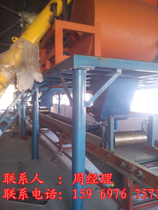 fs免拆建筑一體板設(shè)備 (11)