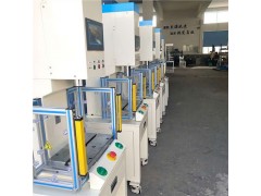 輪對(duì)壓裝機(jī)尺寸不穩(wěn)_電機(jī)定子壓裝機(jī)轉(zhuǎn)盤_小型四柱壓裝機(jī)_ 賽瑪供圖1