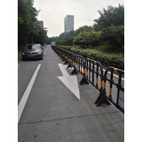 深圳龍崗直銷(xiāo)基坑護(hù)欄 塑料護(hù)欄