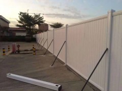 深圳龍華廠家直銷施工PVC圍擋 鋼結(jié)構(gòu)圍擋 泡沫圍擋等圖1
