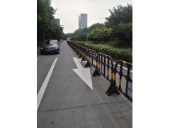 深圳龍崗廠家批發(fā)施工護(hù)欄 基坑護(hù)欄 塑料護(hù)欄 市政護(hù)欄等圖2