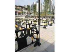 深圳觀瀾批發(fā)施工市政護(hù)欄 鐵馬護(hù)欄 基坑護(hù)欄 塑料護(hù)欄圖2