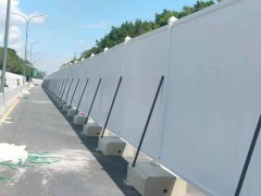 深圳龍華供應(yīng)水馬圍擋，PVC圍擋圖3