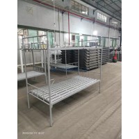 順德工地鐵床鐵柜批發(fā)學生課桌鋼材家具連體方管踏板公寓床廠家