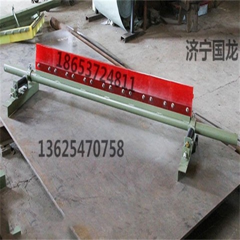 皮帶機(jī)清掃器 聚氨酯清掃器 摩擦系數(shù)好 設(shè)計(jì)結(jié)構(gòu)緊湊圖1