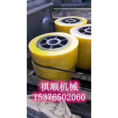 LS30滾輪雙輪寬輪設(shè)計(jì)煤礦導(dǎo)向輪碟簧緩沖圖1
