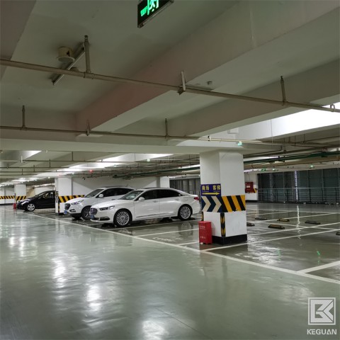 重慶水性地坪涂料廠家_水性地坪漆廠家_冠牌地坪涂料圖1